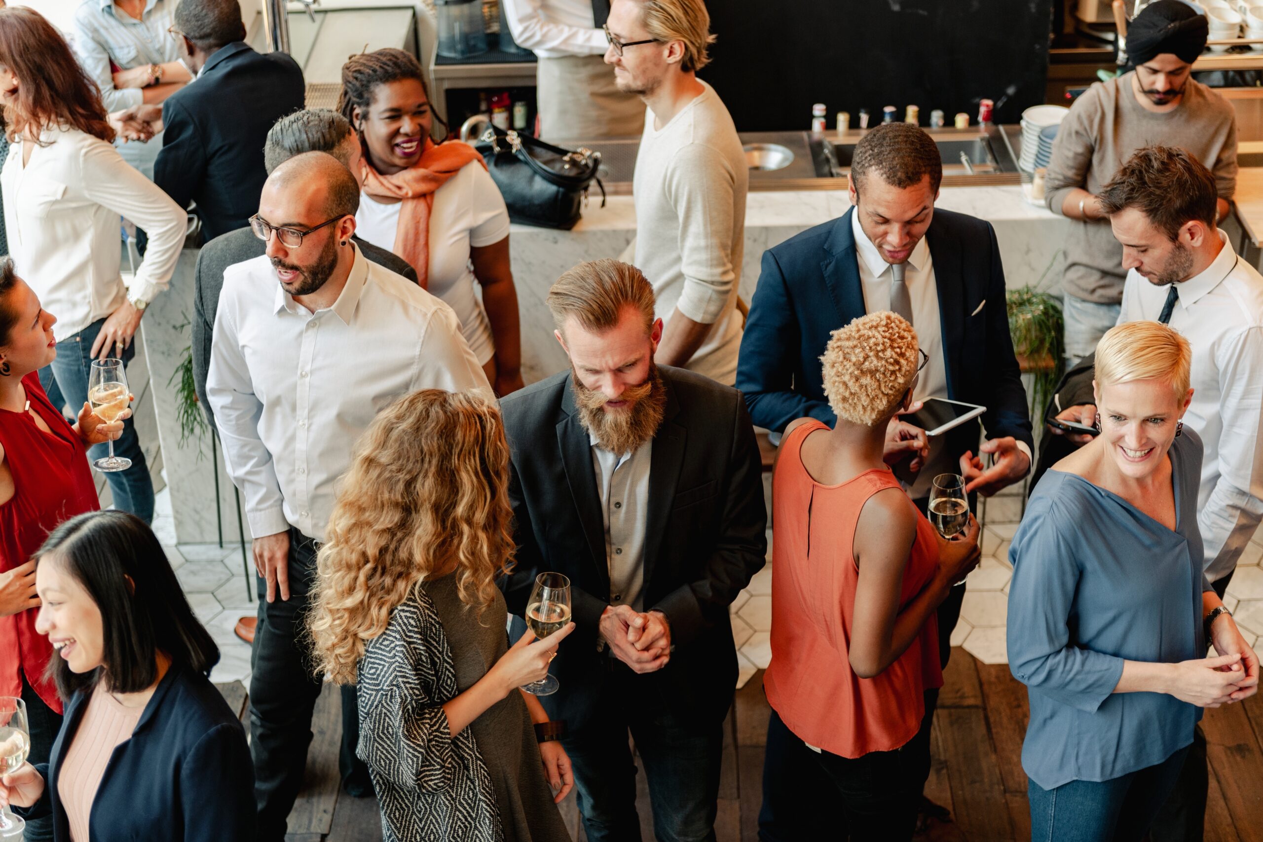 How to Lead with Confidence at Networking Events